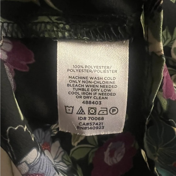 Ann Taylor Loft Black Multi Floral Pullover Blouse Top Medium - Picture 4 of 7